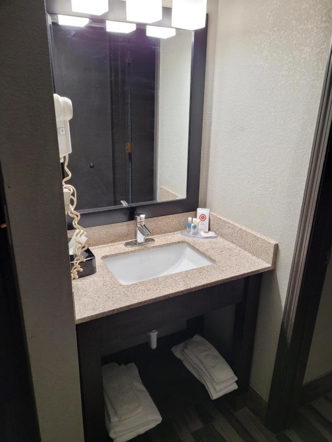 Comfort Inn Cleveland Airport Middleburg Heights Dış mekan fotoğraf