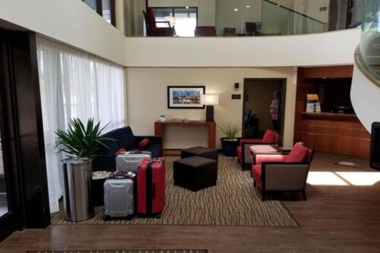 Comfort Inn Cleveland Airport Middleburg Heights Dış mekan fotoğraf